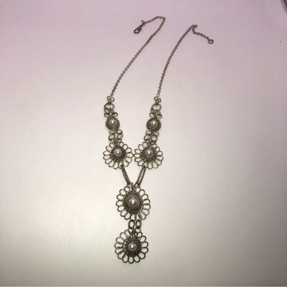 Vtg Wire Wrapped Faux Pearl Floral Flower Necklace 17” + 1.5” Drop